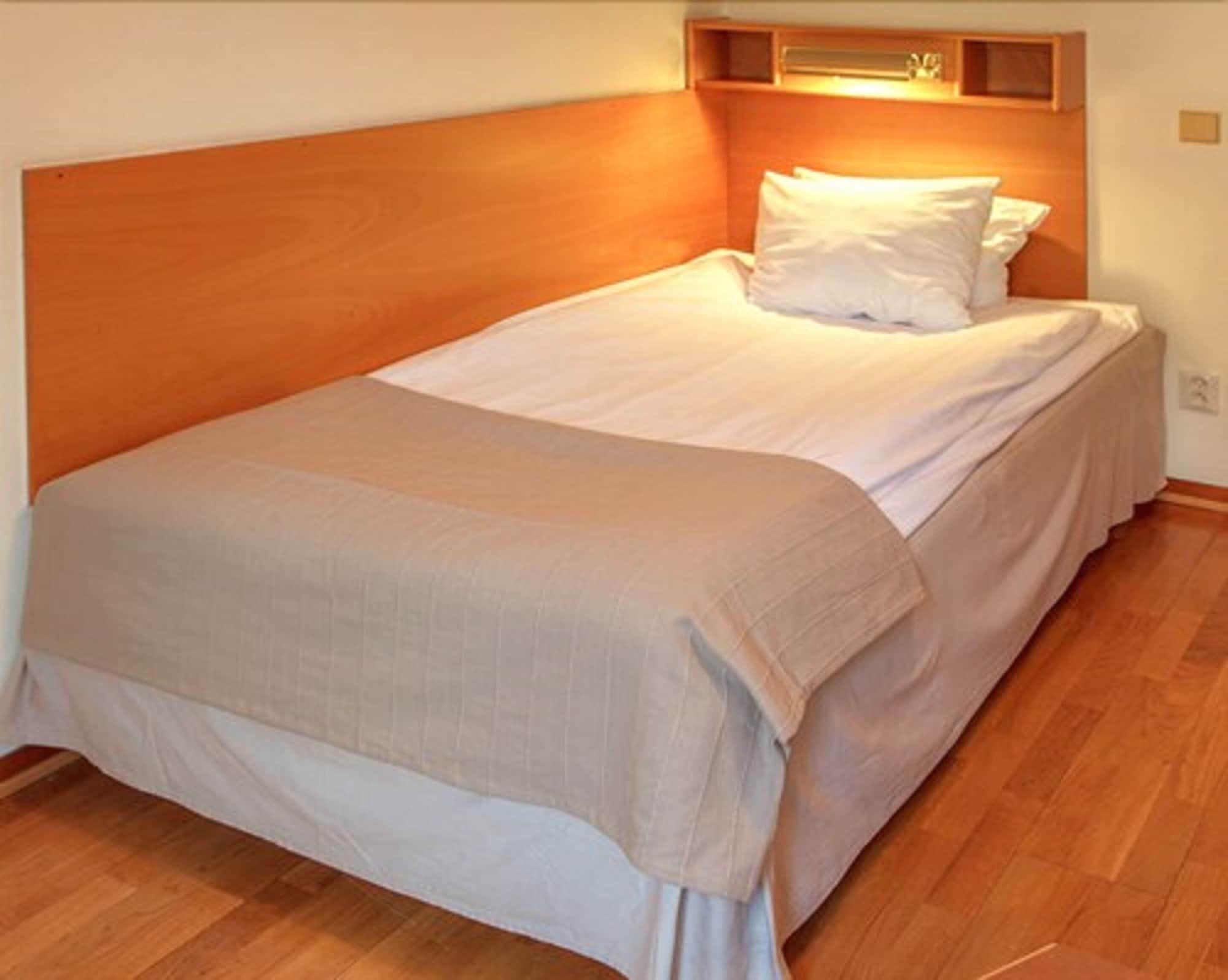 Best Western Hotel Park Astoria Enköping Esterno foto
